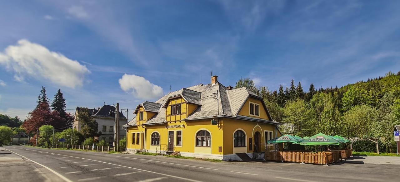 Penzion U Kovarny Мала-Моравка Экстерьер фото